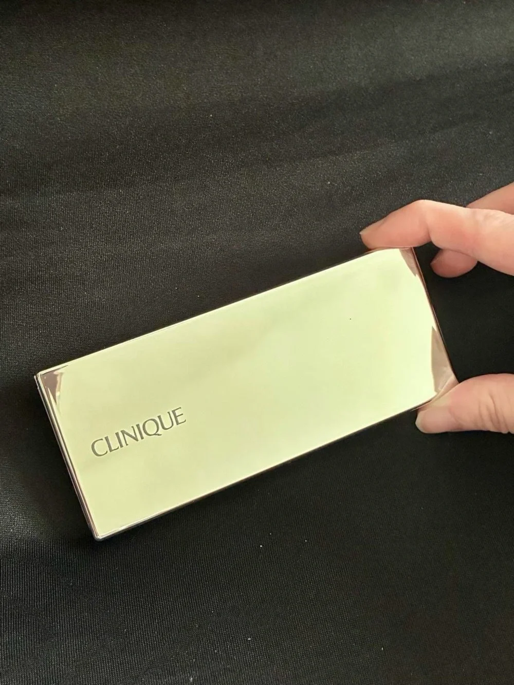 Clinique 🍯 “the